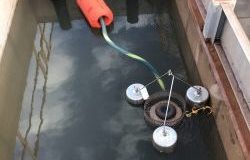 Oil Skimmer with trash screen